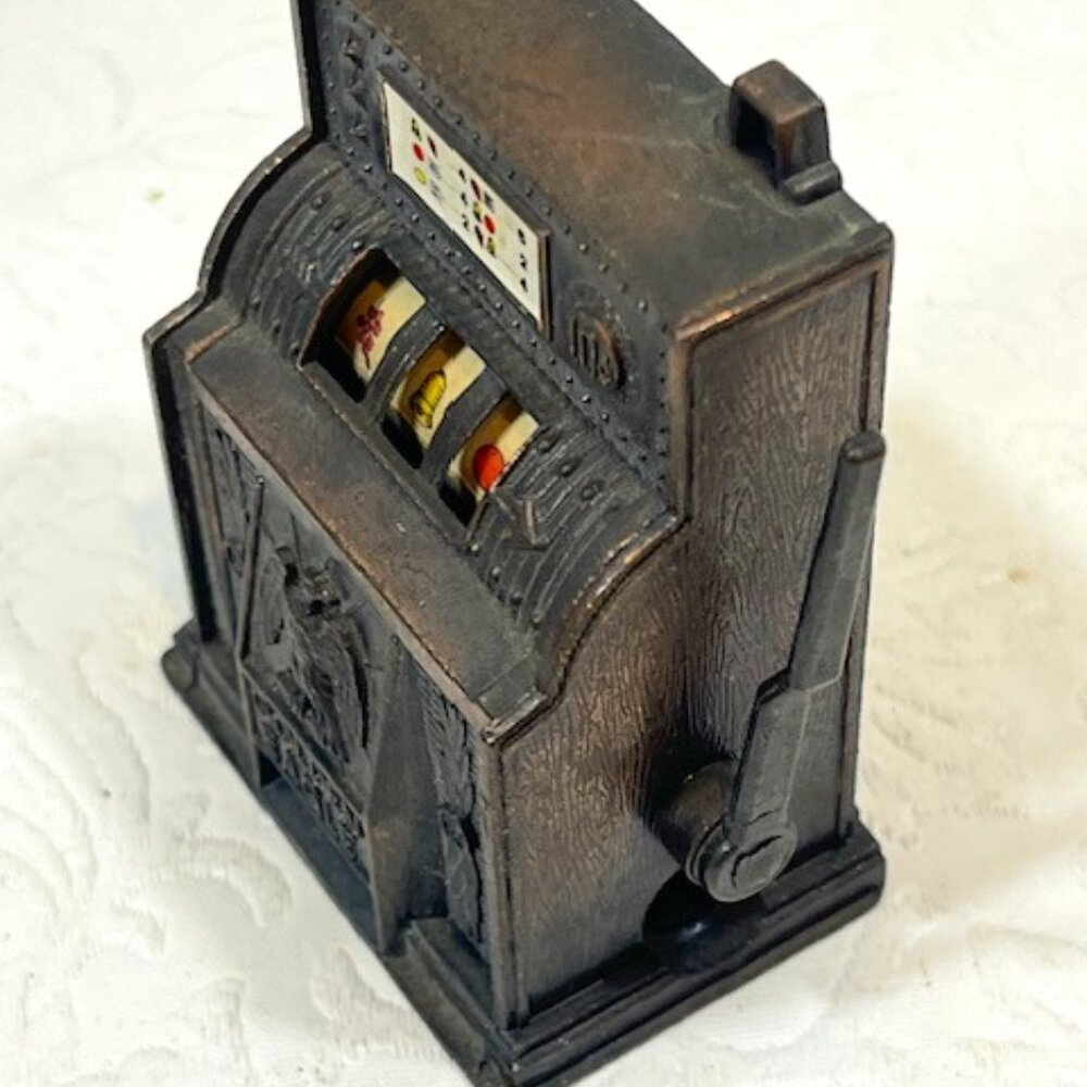 VTG Diecast Metal Toy Mini Pencil Sharpener Slots Machine w/Movable Lever2"x2.5
